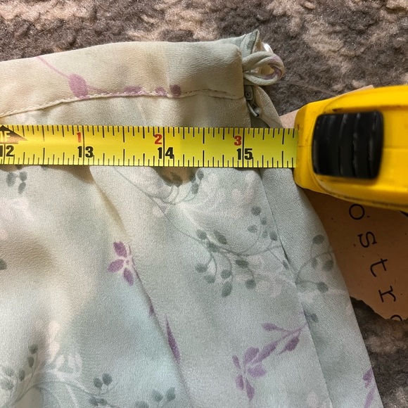 NWT Apostrophe brand Floral Mint Green/purple flowers Skirt size 12 (K118) - Picture 4 of 6